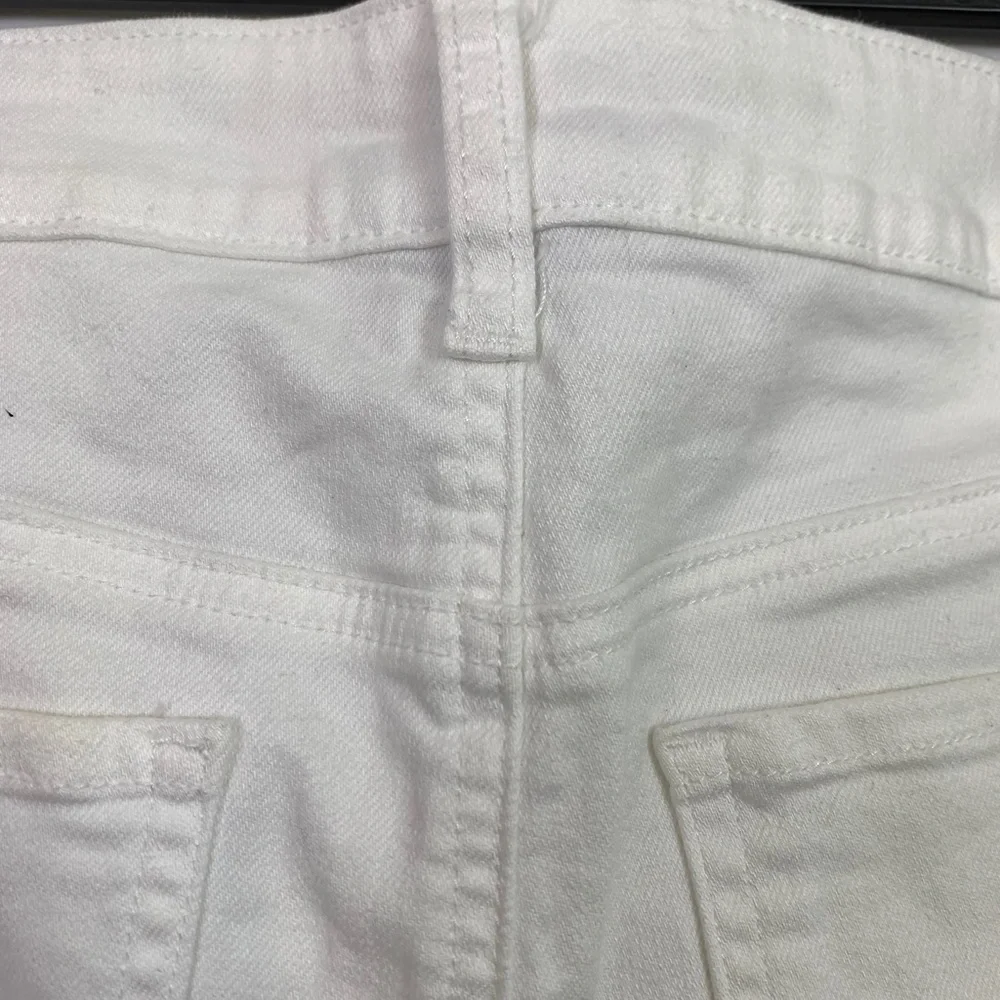AMERICAN EAGLE White Lace HI-RISE SHORTIE Shorts 6 - Picture 16 of 16